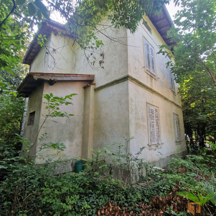 Rif. 01° RONCHI DEI LEGIONARI: VILLA INDIPENDENTE ESCLUSIVA