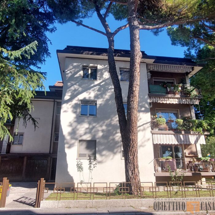 Rif. 06° STARANZANO: Appartamento bicamere con garage