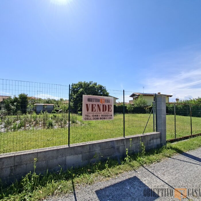 Rif. 10° RONCHI DEI LEGIONARI (Vermegliano): Ampio Terreno Edificabile